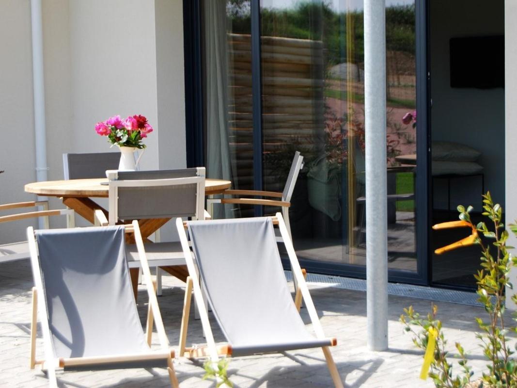 Gites & Tiny Houses Les Hauts De Toulvern Baden Rum bild